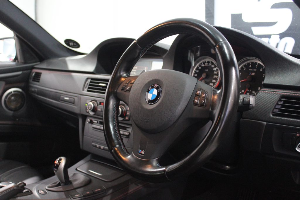 2011 BMW M3 (E92) FROZEN